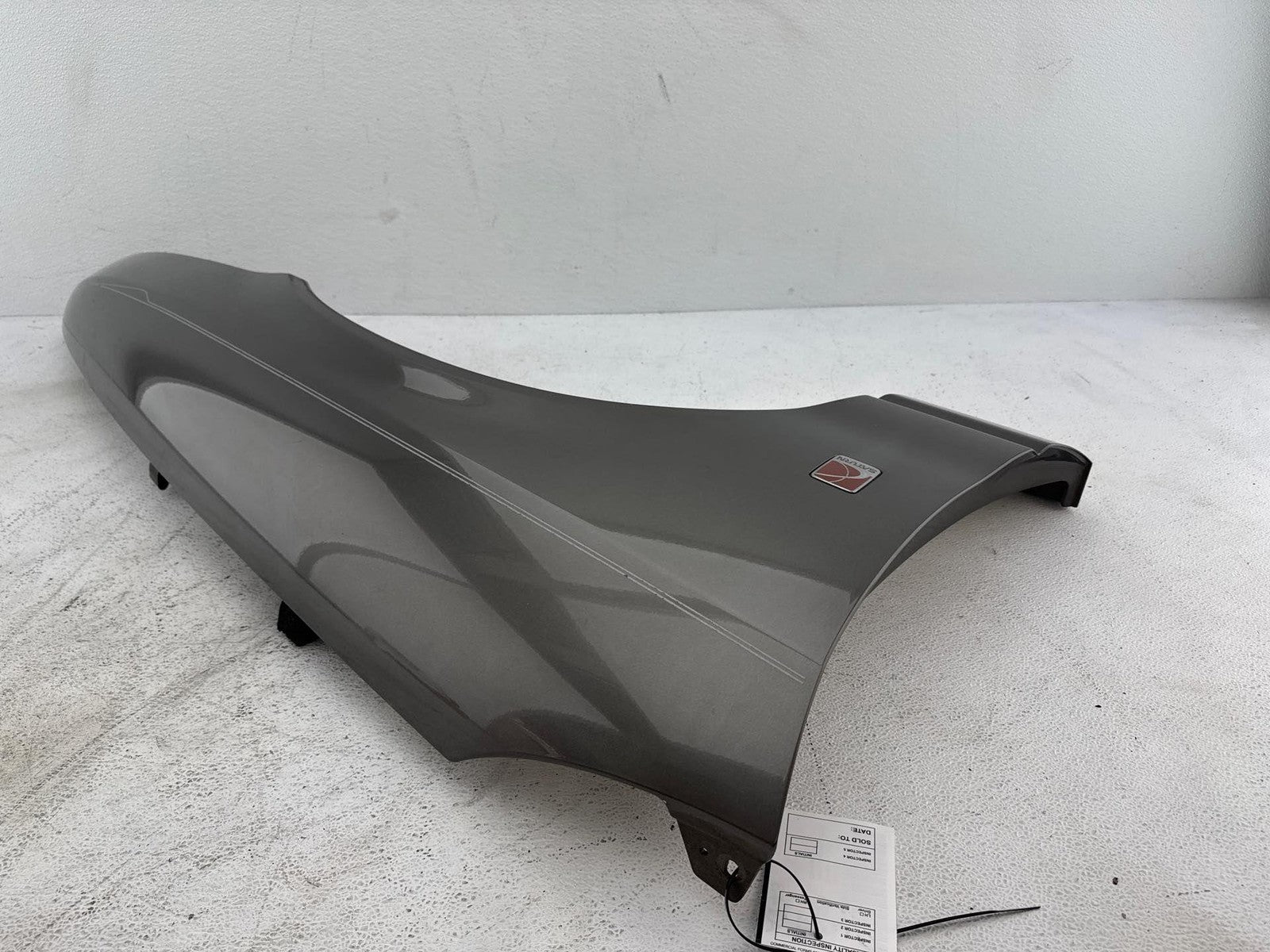 00-02 Saturn S Sw2 Front Passenger Side Fender Cover Panel Oem