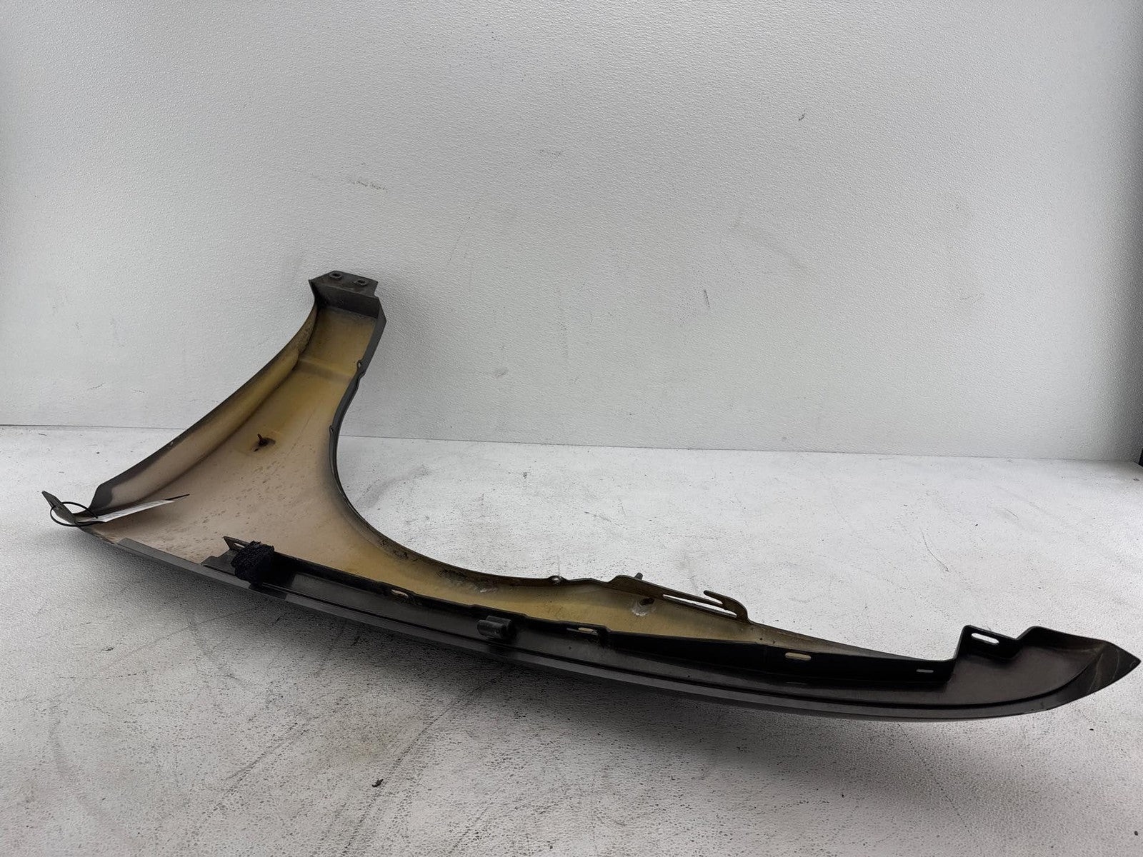 00-02 Saturn S Sw2 Front Passenger Side Fender Cover Panel Oem