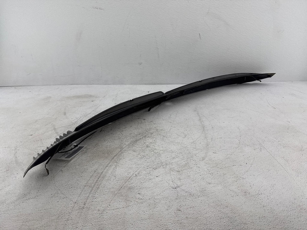 00-02 Saturn S Sw2 Windshield Wiper Cowl Panel Vent