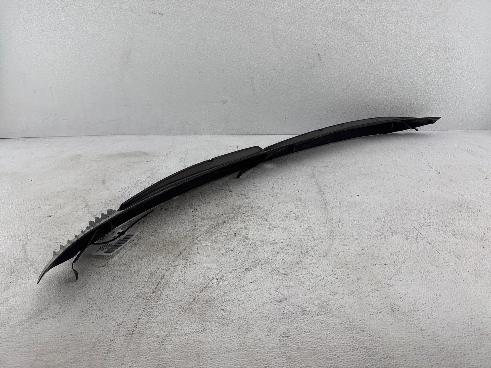 00-02 Saturn S Sw2 Windshield Wiper Cowl Panel Vent