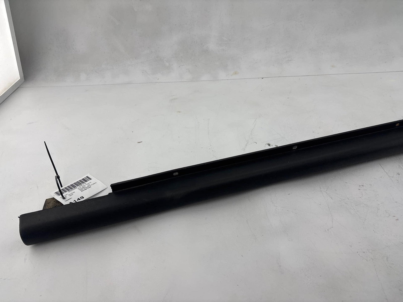 00-02 Saturn S Sw2 Driver Side Rocker Moulding Oem