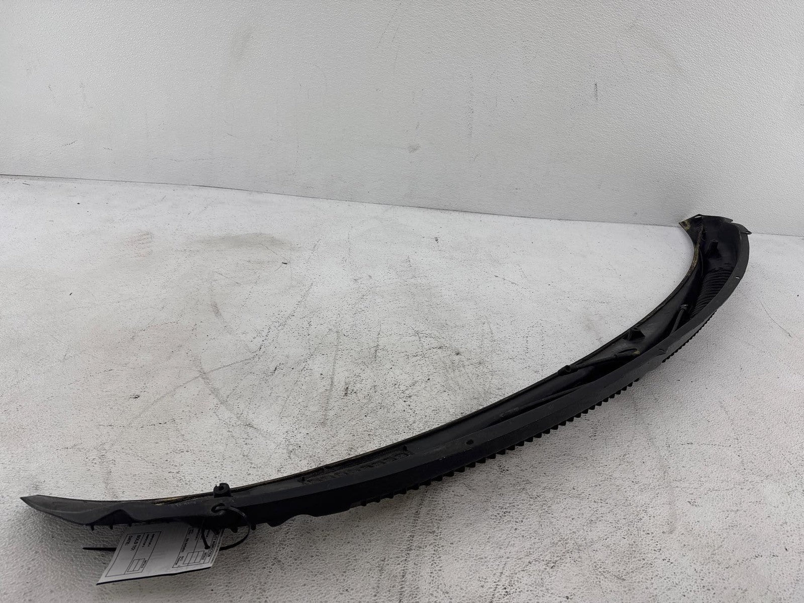 00-02 Saturn S Sw2 Windshield Wiper Cowl Panel Vent