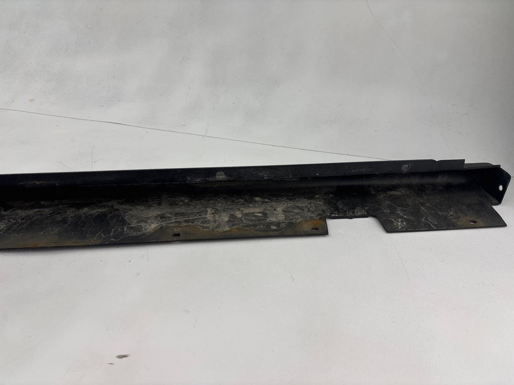 00-02 Saturn S Sw2 Passenger Side Rocker Moulding Oem