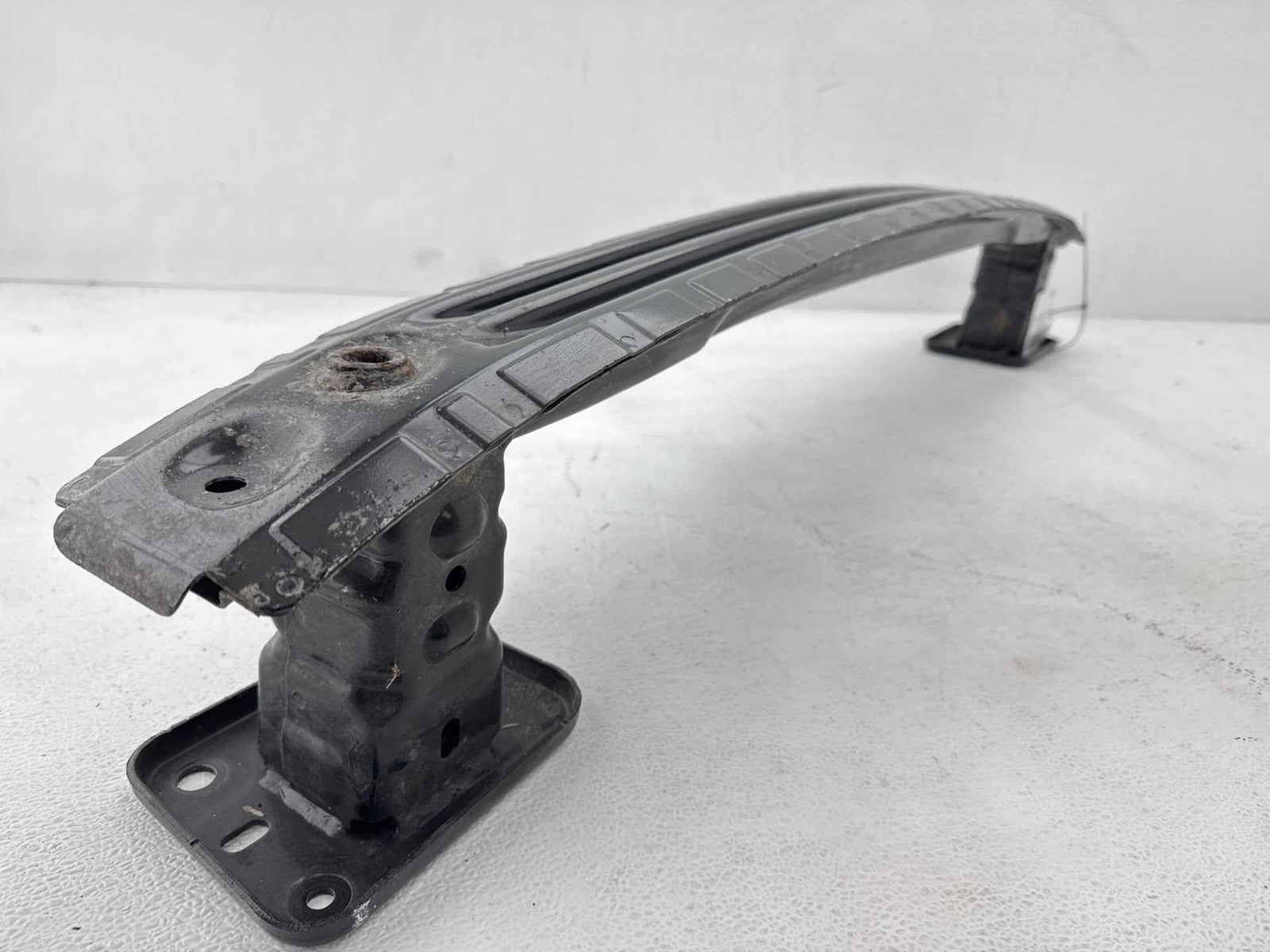 16 - 18 Ford Focus Rs Rear Bumper Reinforcement Bm51 A403C94 Oem