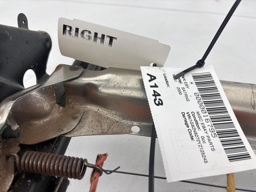 00-02 Saturn Sw2 Front Passenger Side Seat Track Frame Oem