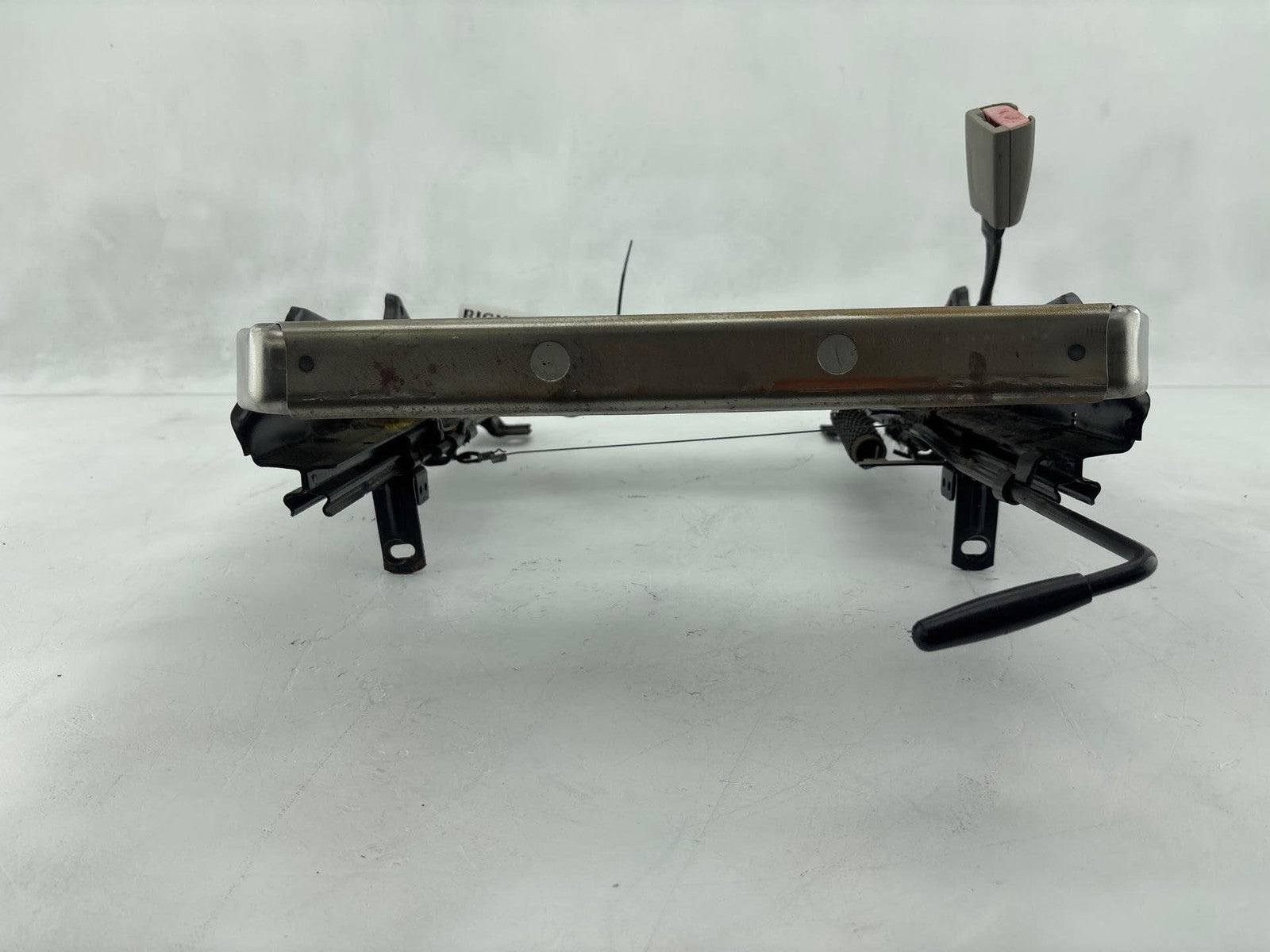 00-02 Saturn Sw2 Front Passenger Side Seat Track Frame Oem