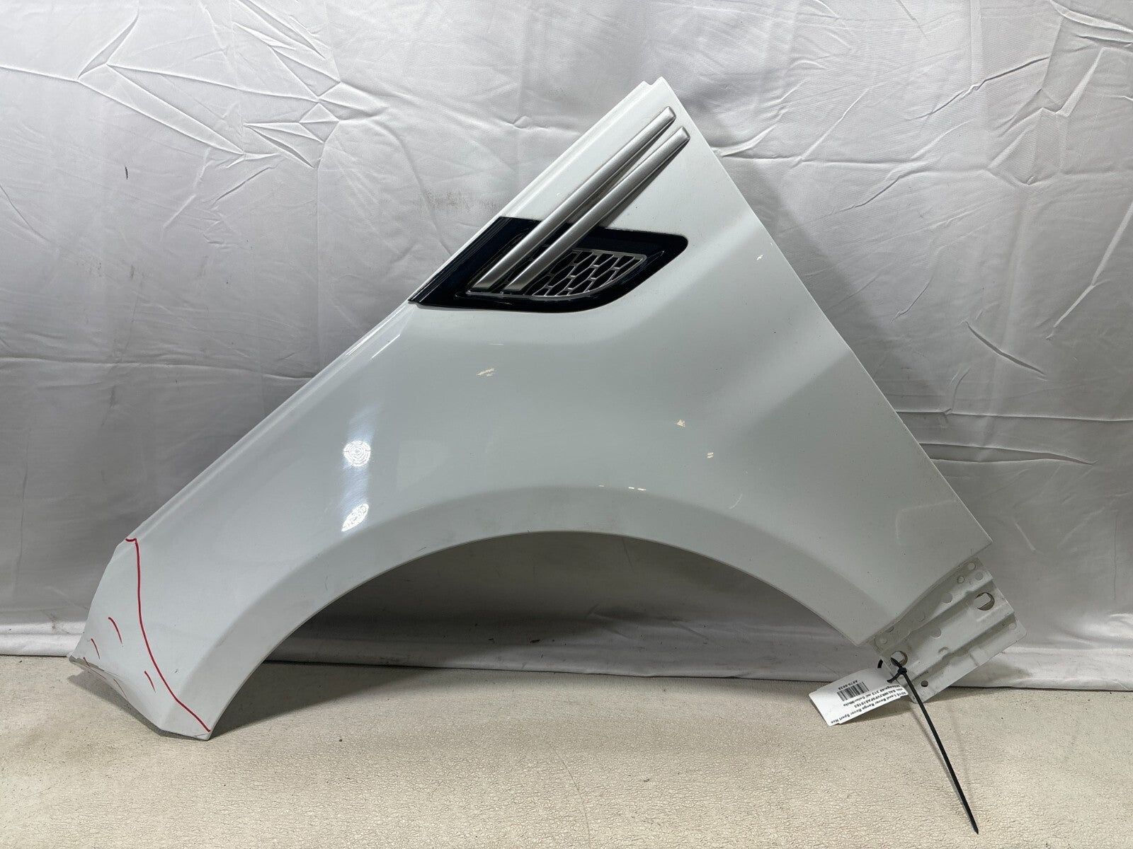 14-17 Land Range Rover Sport (L494) Left Side Fender Cover White (867) *Damage*