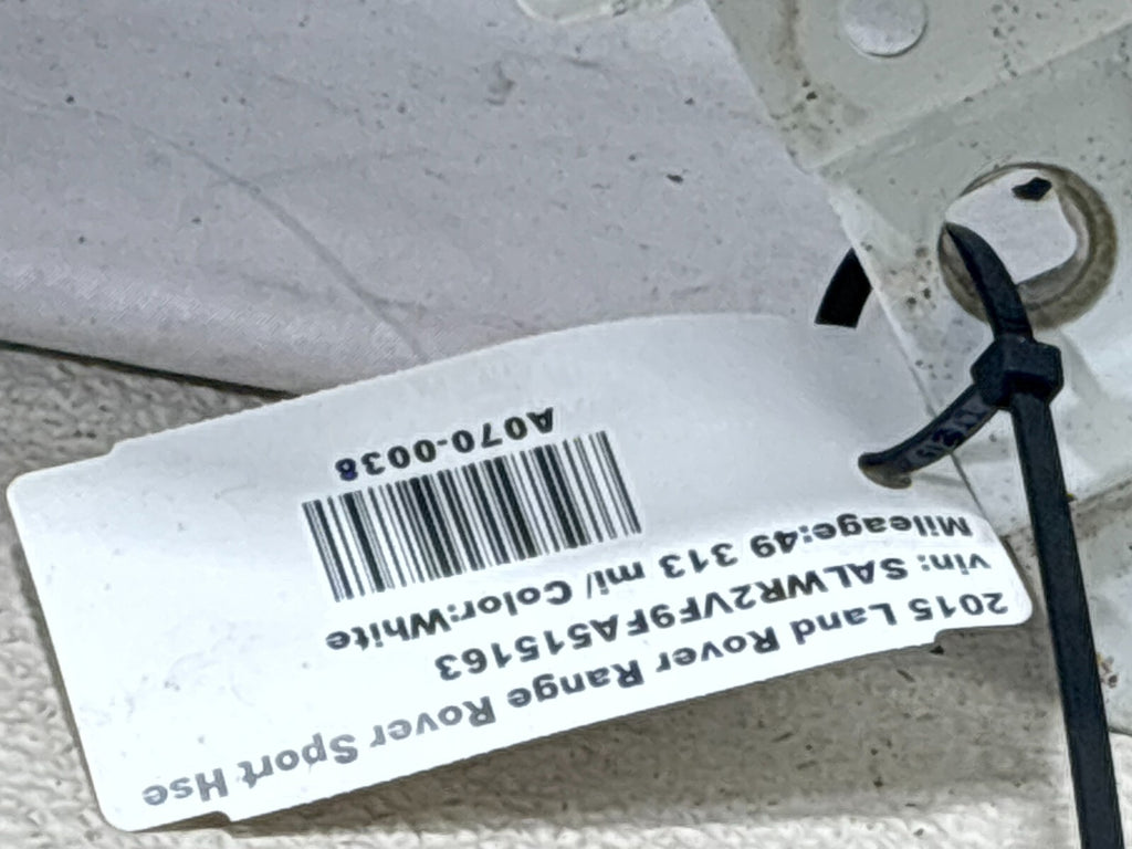 14-17 Land Range Rover Sport (L494) Left Side Fender Cover White (867) *Damage*