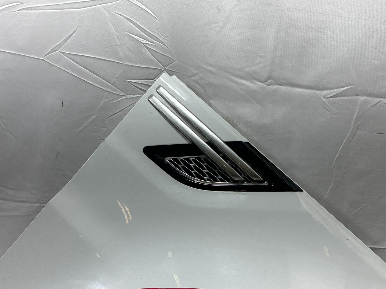 14-17 Land Range Rover Sport (L494) Right Side Fender Cover White (867) *Damage*