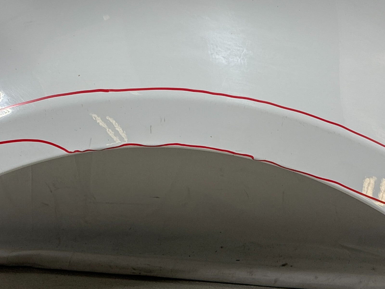 14-17 Land Range Rover Sport (L494) Right Side Fender Cover White (867) *Damage*