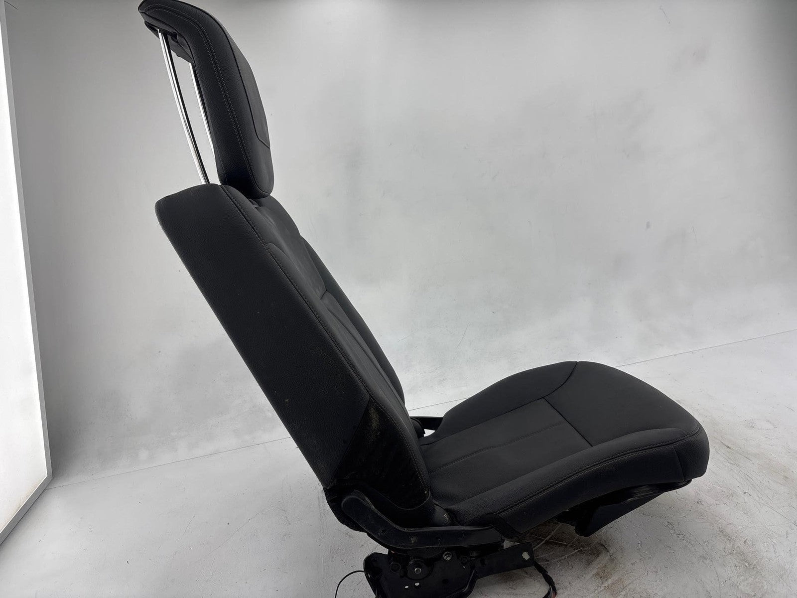 07-12 Mercedes Gl450 Rear Right 3Rd Row Seat Assembly Oem