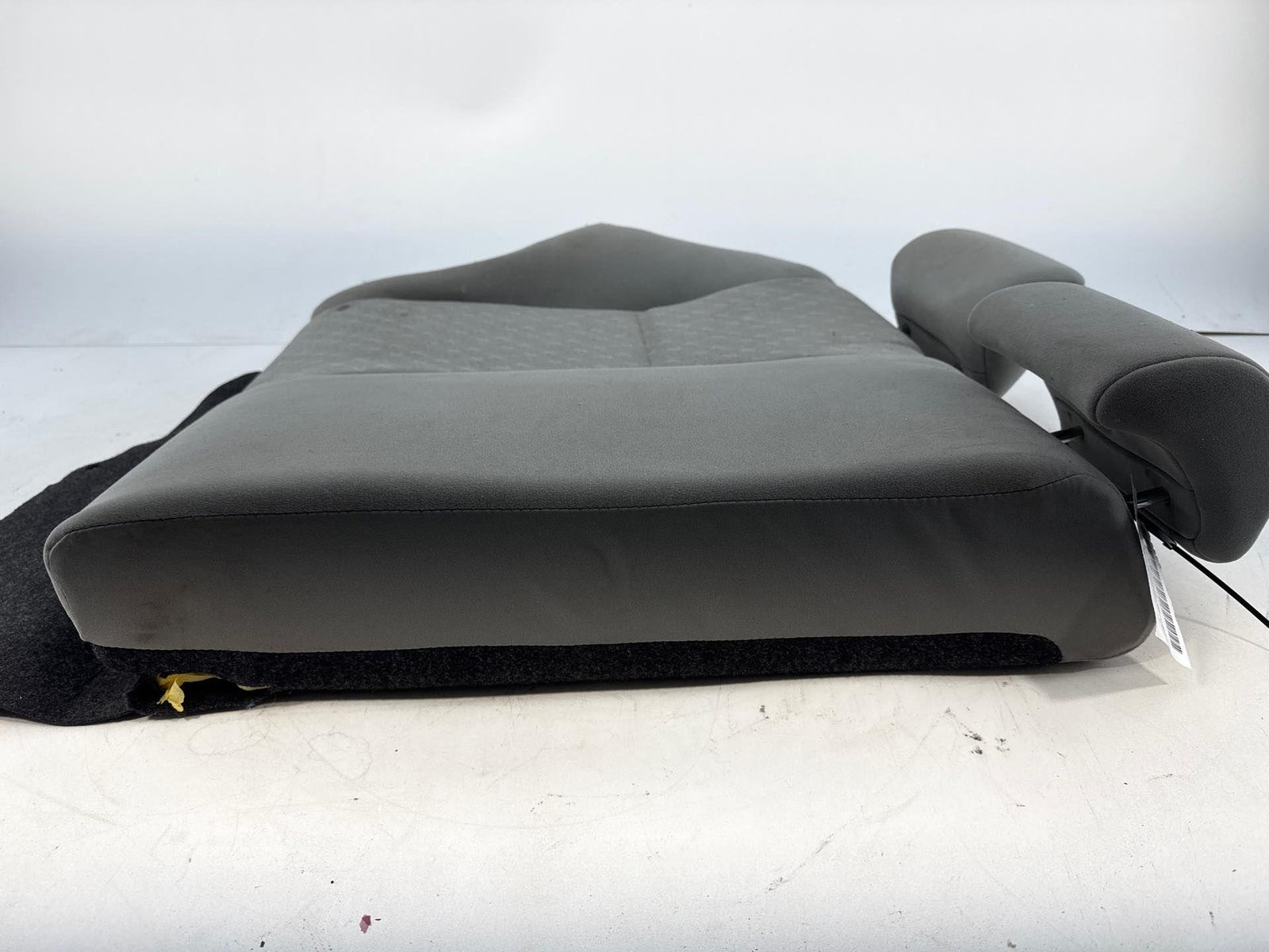 2009-2013 Toyota Corolle Rear Right Upper Seat Cushion, Cloth Ash Gray Oem