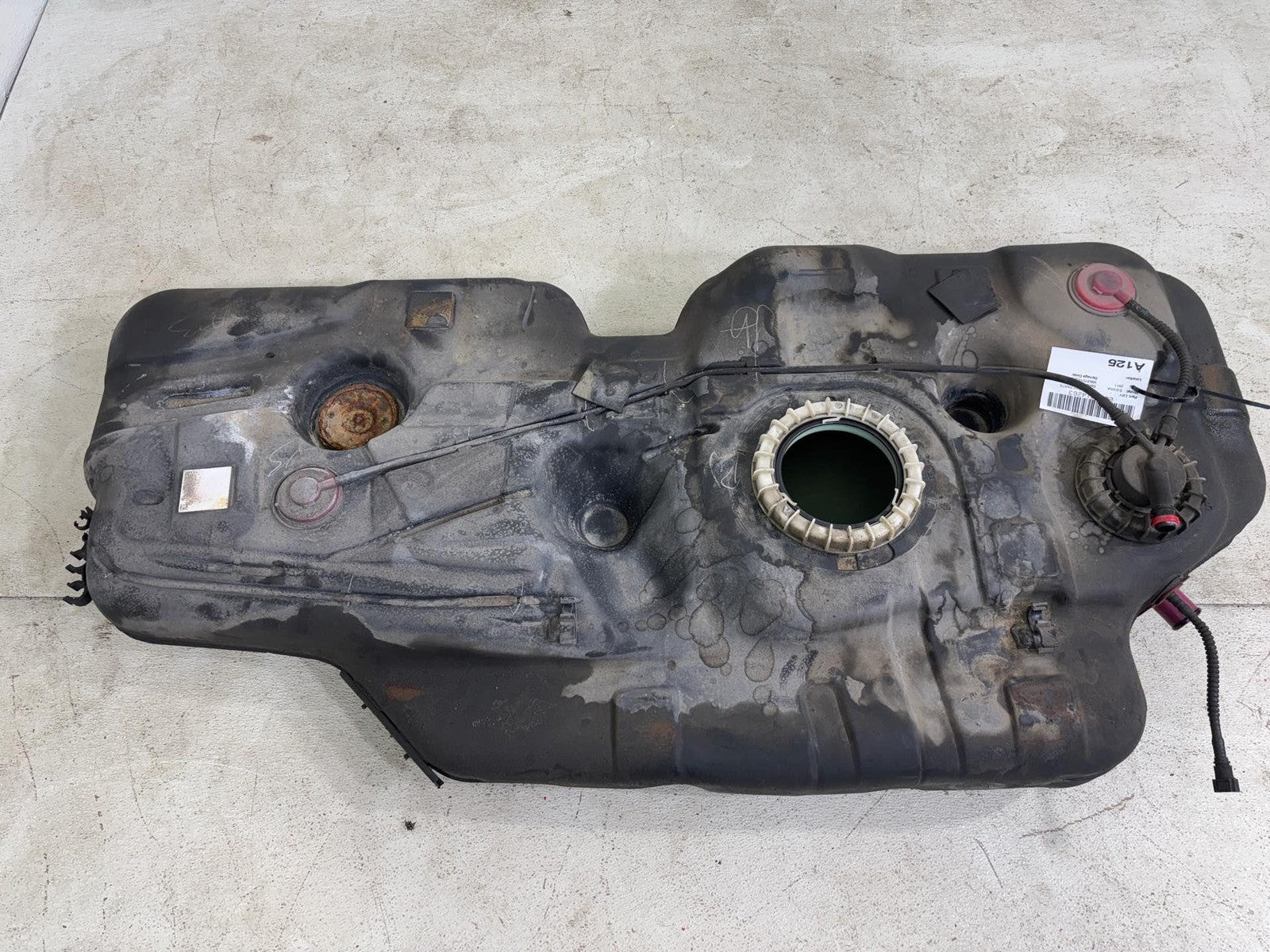 2011-2016 Toyota Sienna Fuel Tank Assembly 3.5L 2Grfe Fwd Oem Used