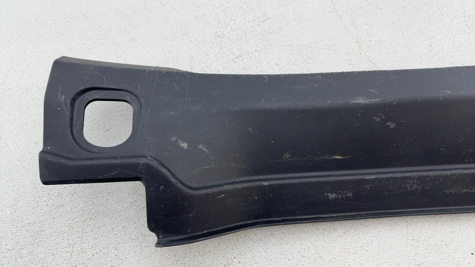 13-18 Cadillac Ats Sedan Rear Trunk Lid Sill Scuff Trim Cover Panel 22946238