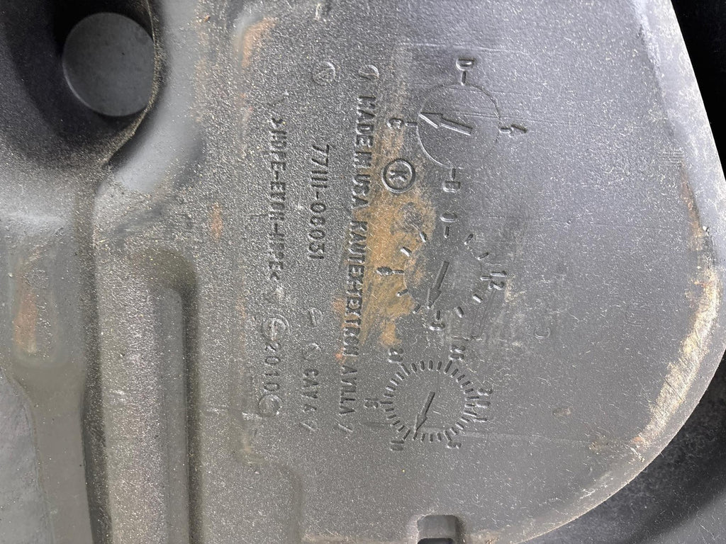 2011-2016 Toyota Sienna Fuel Tank Assembly 3.5L 2Grfe Fwd Oem Used