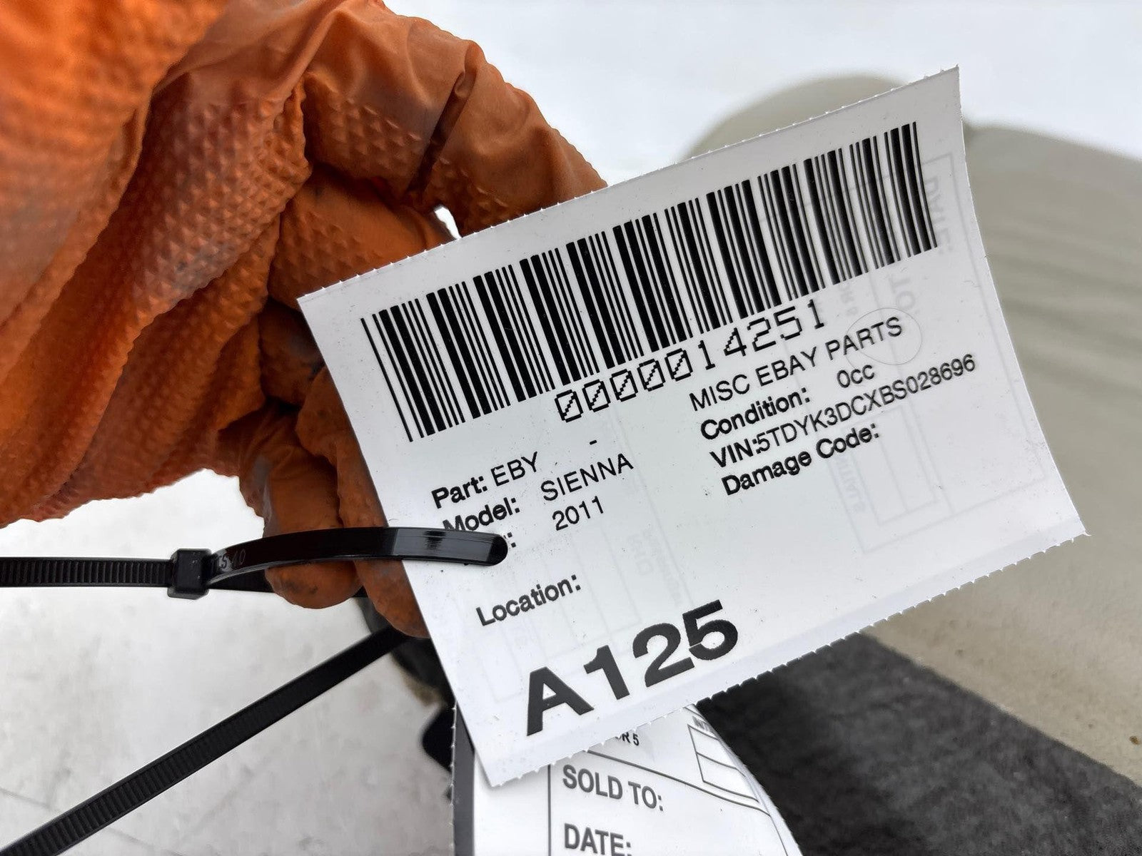 Toyota Sienna Passenger Front Right Seat Bottom Cushion Leather Right