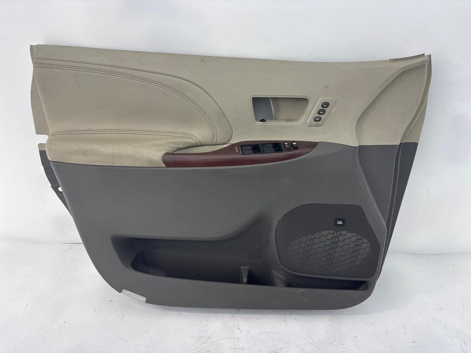 2011-2012 Toyota Sienna Front Left Interior Door Trim Panel 67060-08090 Oem