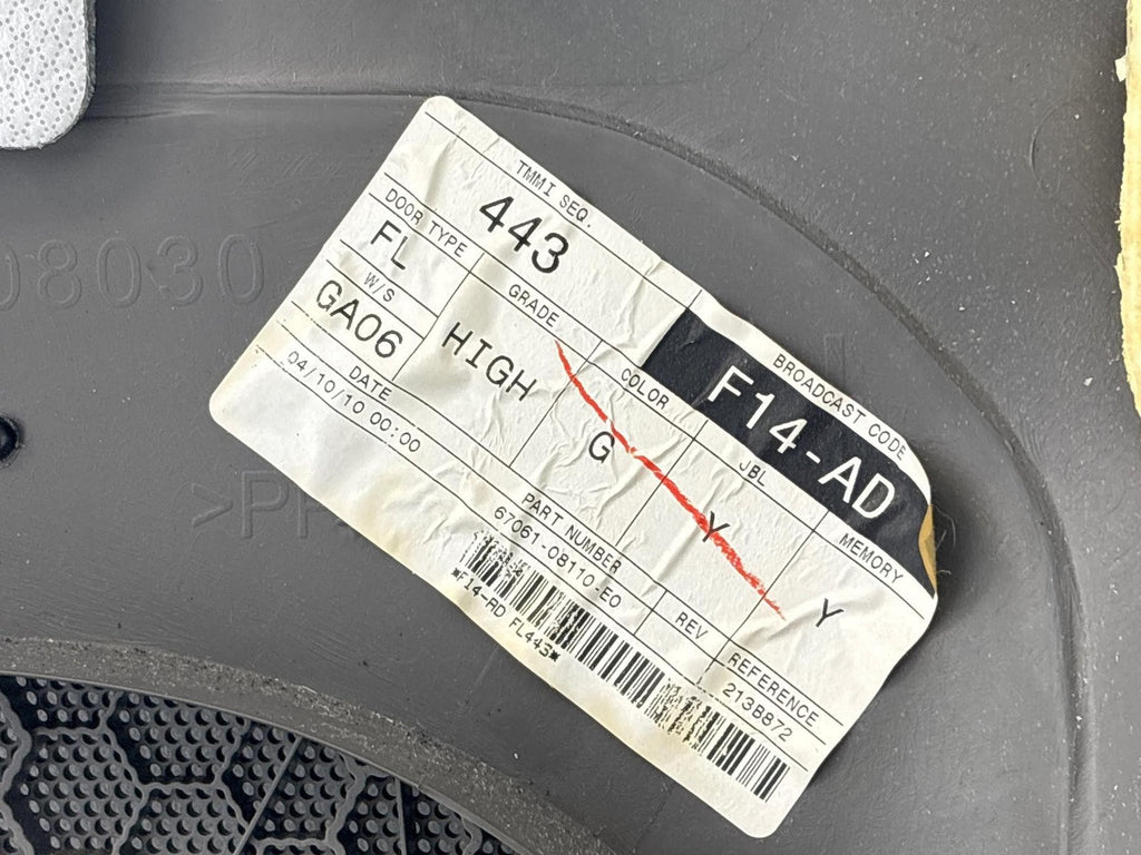 2011-2012 Toyota Sienna Front Left Interior Door Trim Panel 67060-08090 Oem