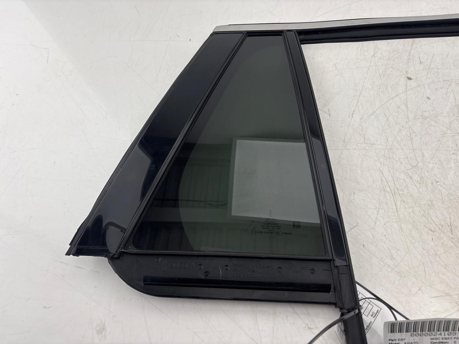 20-24 Lincoln Aviator Rear Right Door Vent Window Glass w/ Run Channel OEM