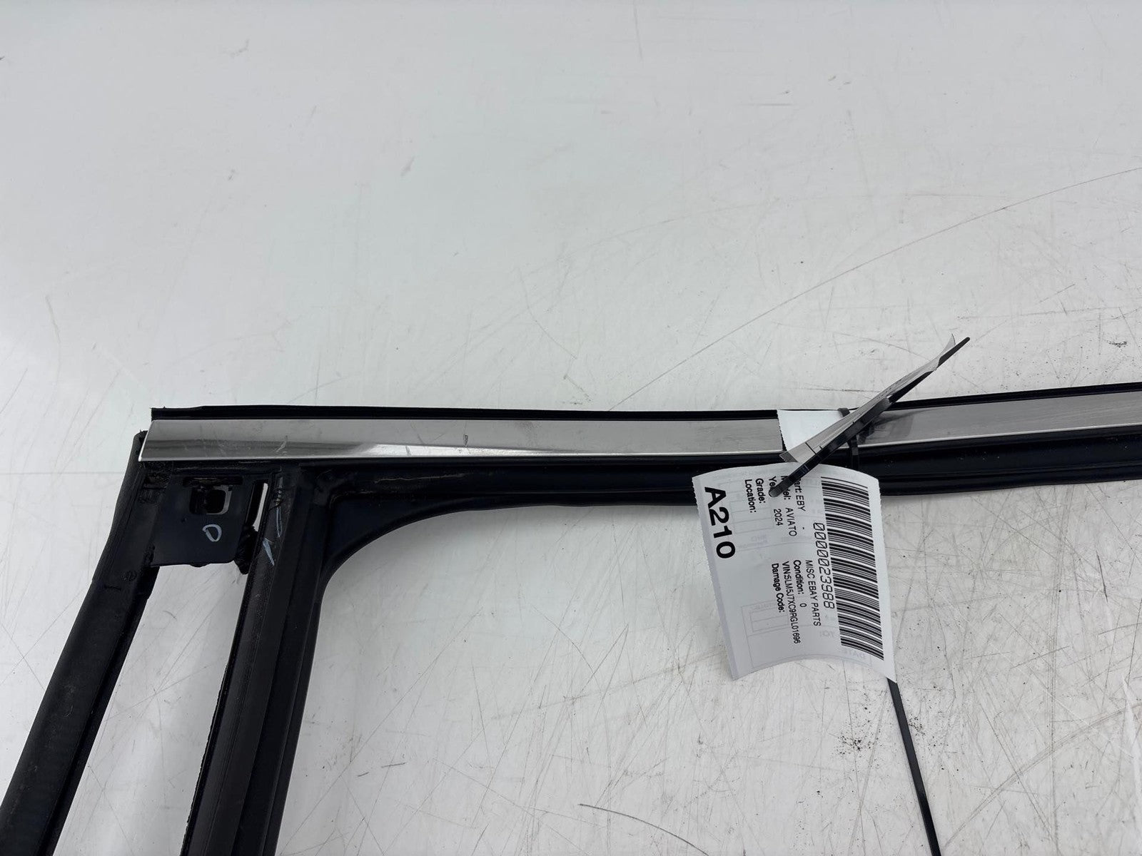 20-24 Lincoln Aviator Rear Left Door Vent Window Glass w/ Run Channel OEM