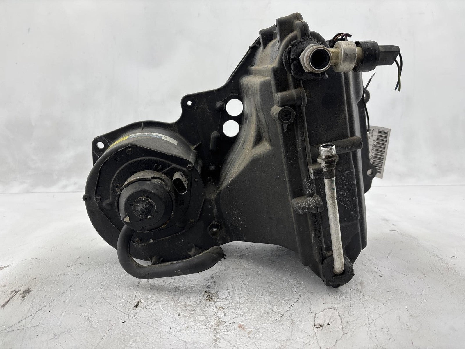 1984-1996 Chevrolet Corvette HVAC Heater Blower Box OEM 52452176