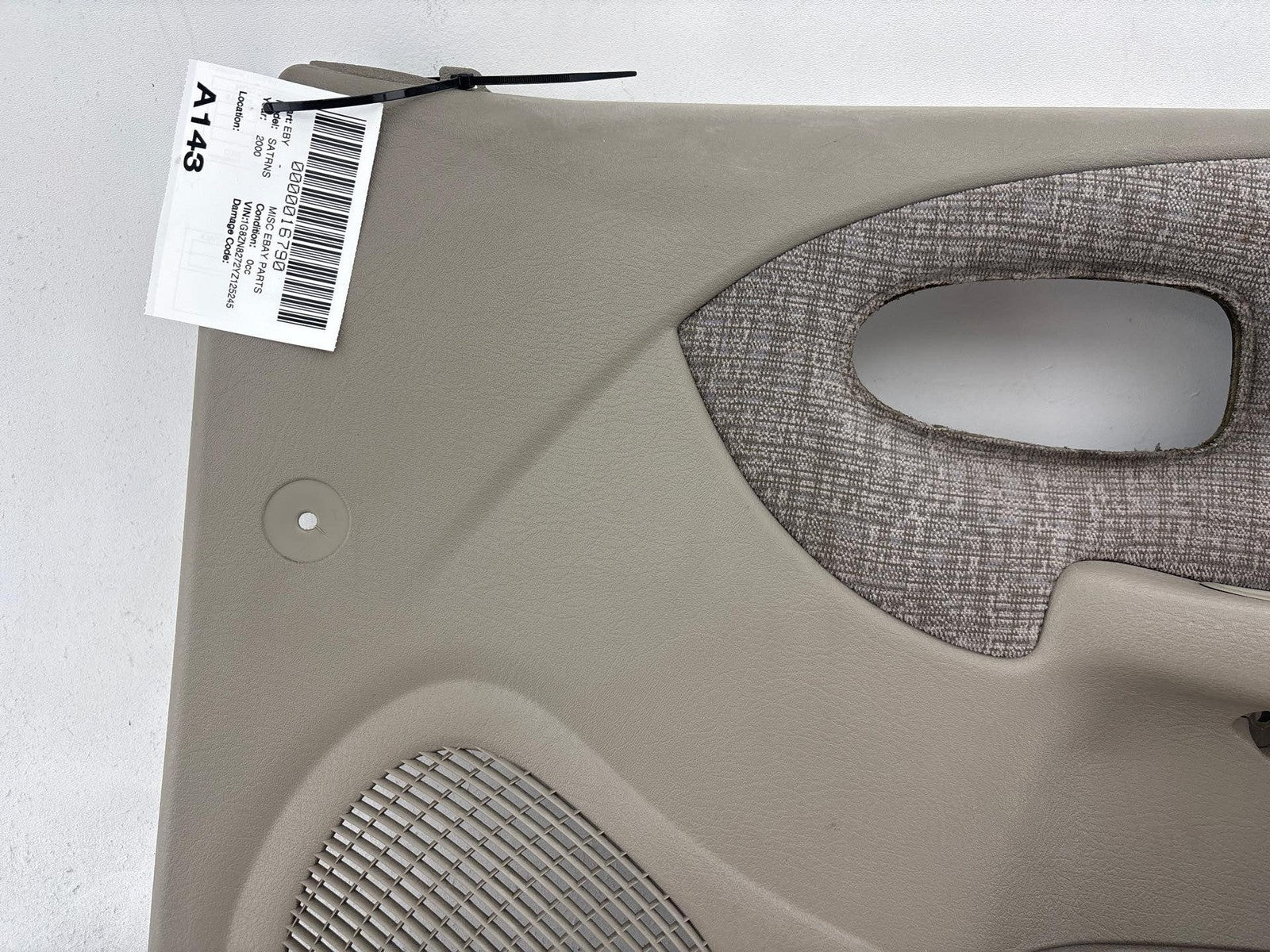 00-02 Saturn Sw2 Front Passenger Side Door Panel Trim Cover